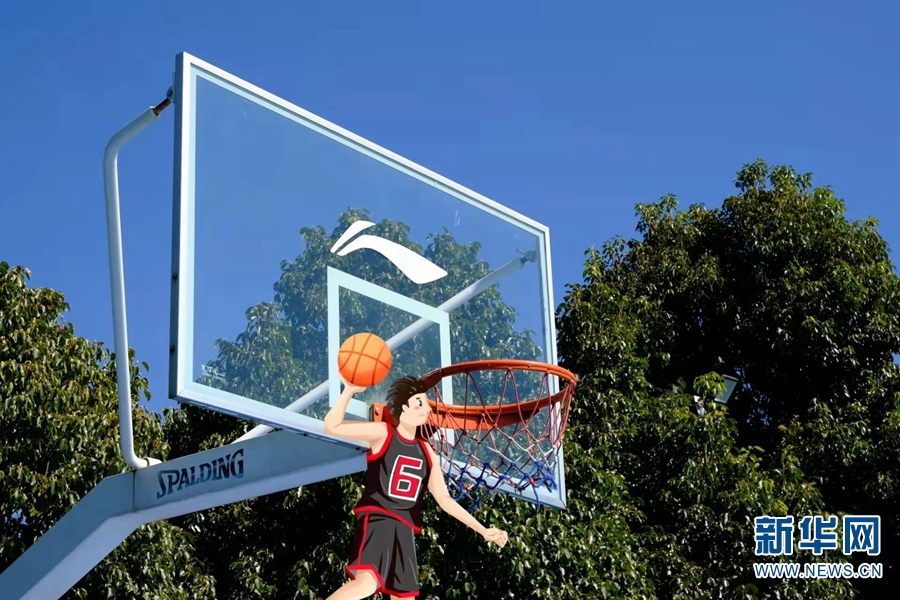 创意手绘＋校园美景 云南这所高校的“冬运会”有点萌！