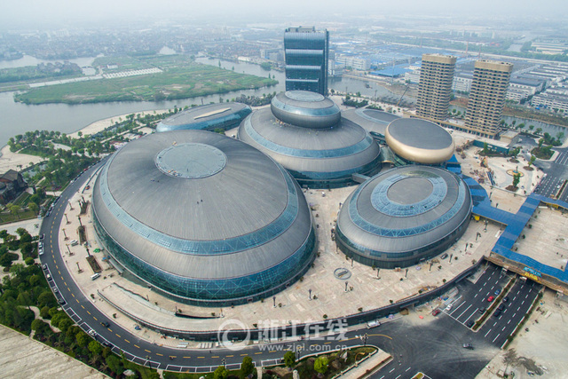 全景航拍|紹興現連體“UFO”