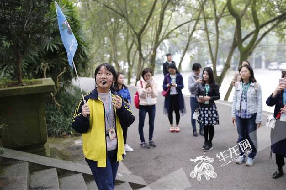 【文化 标题摘要】 重庆百年名校聚奎大讲堂让网媒记者流连