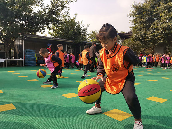 什邡锻炼体质幼儿园举行我运动我快乐我健康主题运动会