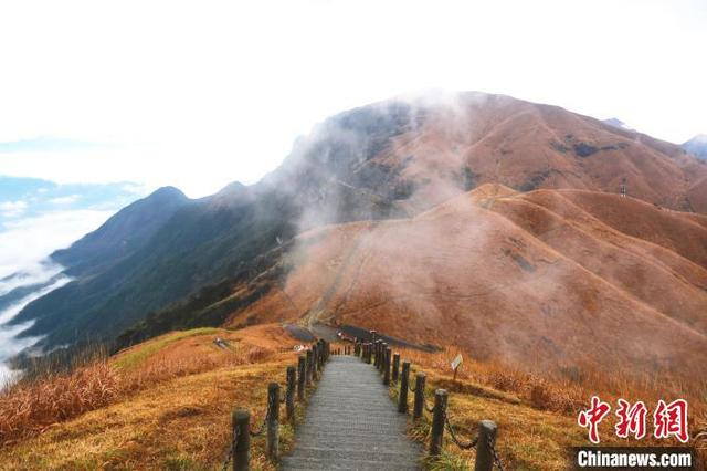 Gunung Wugong Diselimuti Kabus_fororder_wugong7