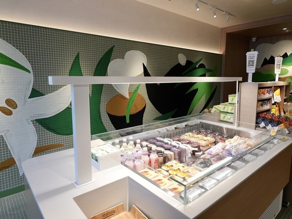 奈雪的茶PRO店开进北京798 携手丁一晨和美图秀秀打造“文艺范儿”