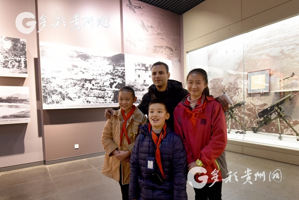 （要闻）中外青年学者从贵州遵义出发 讲好新时代的中国故事