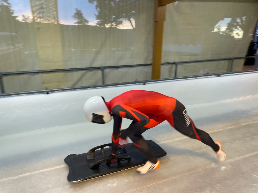 （转载）四川体育的冰雪奇缘② |美女黎禹汐：不靠颜值，只争奖牌