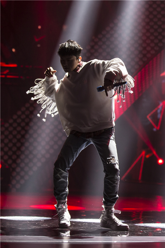 图片默认标题_fororder_张杰跳舞