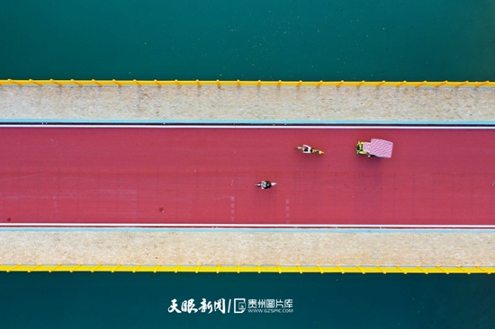 铜仁：慢行“彩”路美如画_fororder_微信图片_20211130084923