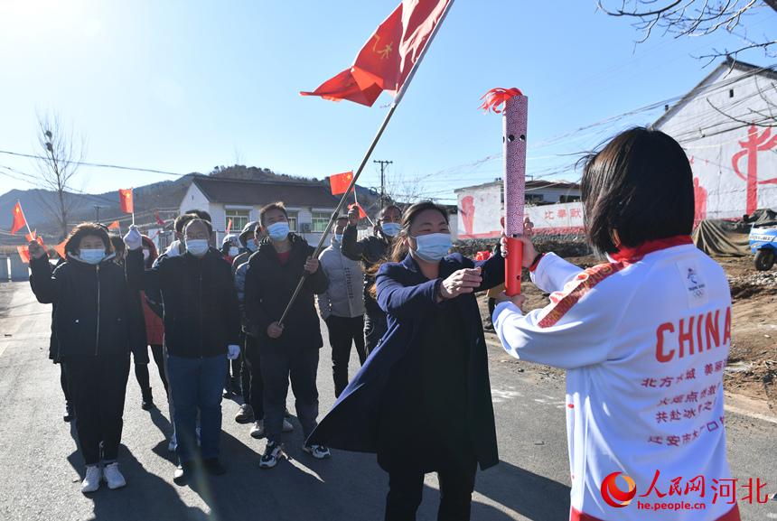 河北遷安：鄉村掀起冰雪運動熱