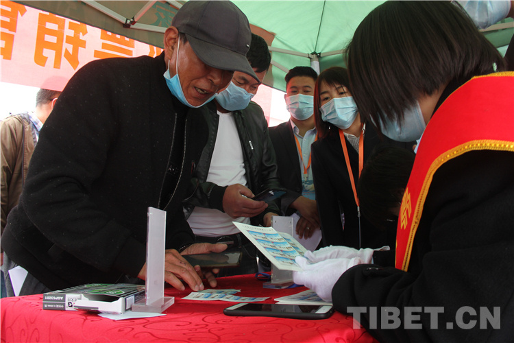 《中国登山队登顶珠峰六十周年》纪念邮票发行