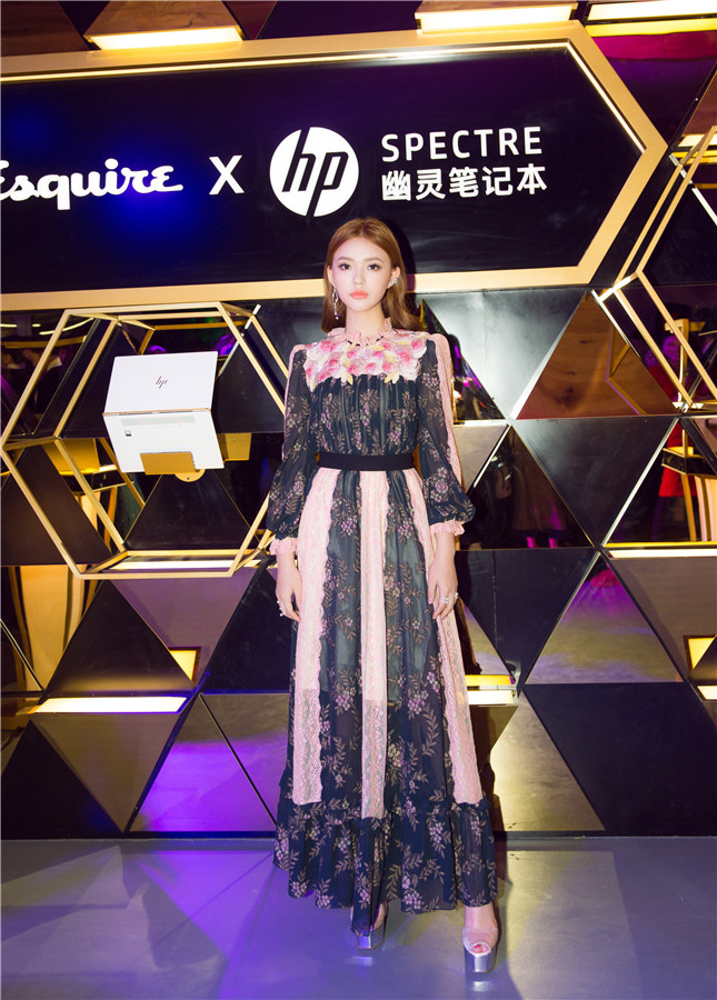 圖片默認標題_fororder_林允時尚先生盛典06