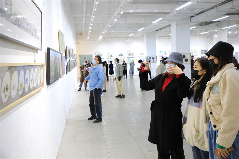 武汉设计工程学院：师生作品展现“想象中的乡村”