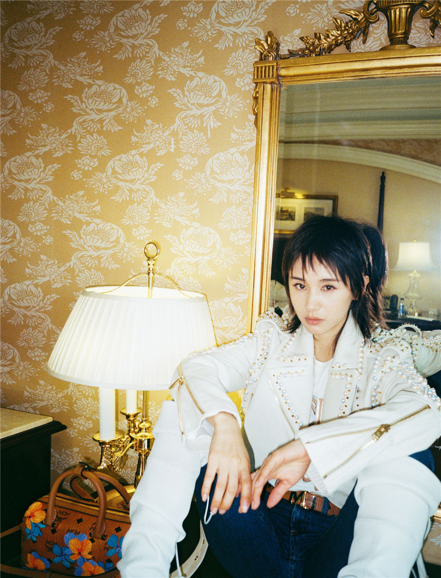 圖片默認標題_fororder_王子文個性百遍造型8