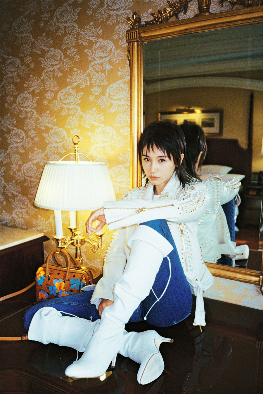 圖片默認標題_fororder_王子文個性百遍造型9