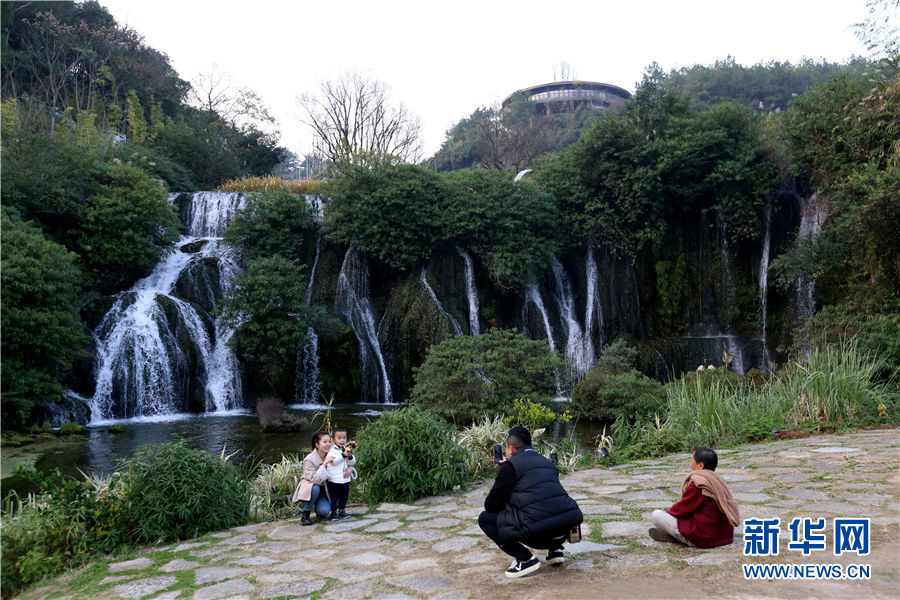 （中首）“黔中一绝”天河潭 秀美冬景引客来