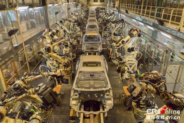 【汽车频道 资讯+要闻列表】“一日工匠”体验 探秘广汽丰田“零缺陷率”工厂_fororder_image001
