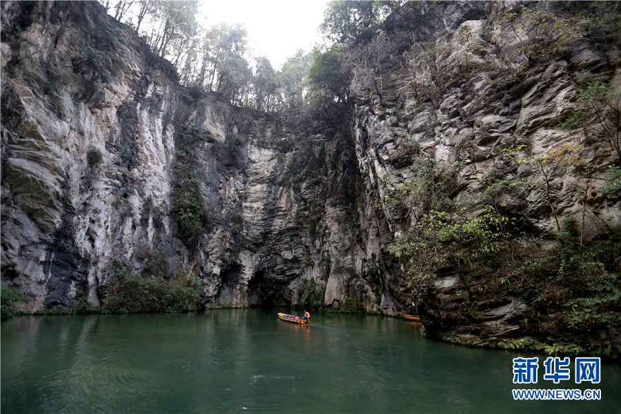 （中首）“黔中一绝”天河潭 秀美冬景引客来