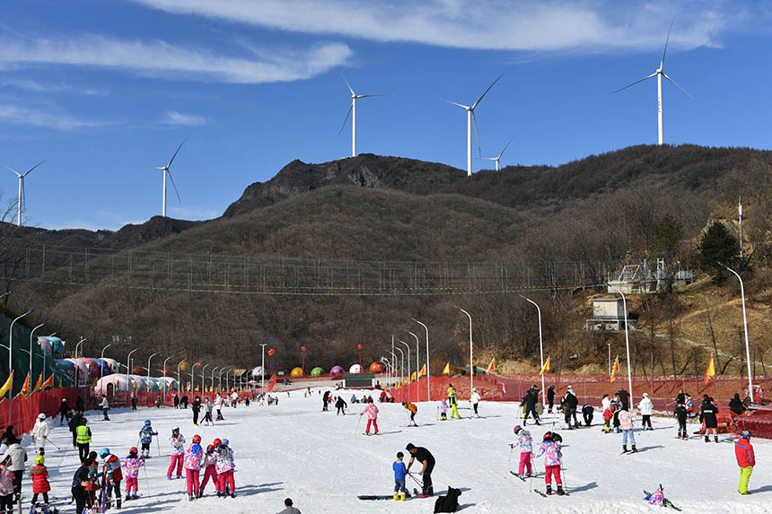 湖北保康：開啟冬季“滑雪季”