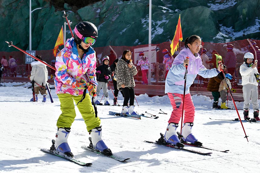 湖北保康：開啟冬季“滑雪季”