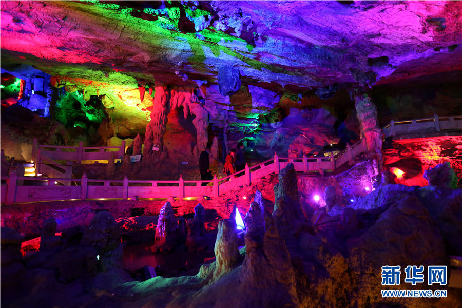 （中首）“黔中一绝”天河潭 秀美冬景引客来