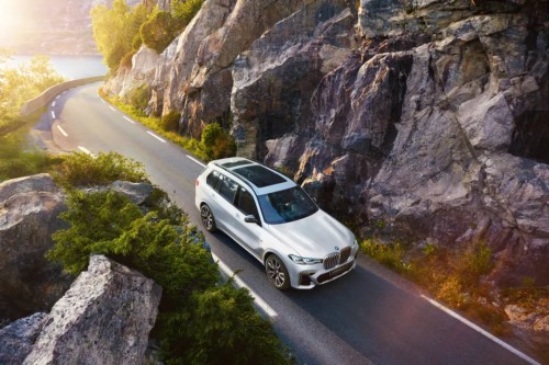 汽车频道【供稿】以一份壮阔向辽阔出发 BMW X7《阔境人生》震撼开启