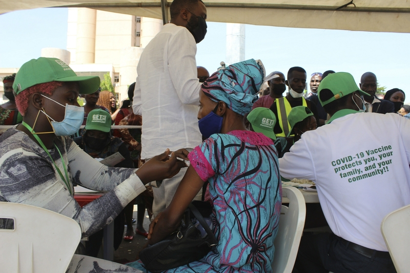 Najeriya na shirin cimma burin yiwa ’yan kasarta rigakafin COVID-19 nan da 2022_fororder_211207-yaya 2-Nigeria