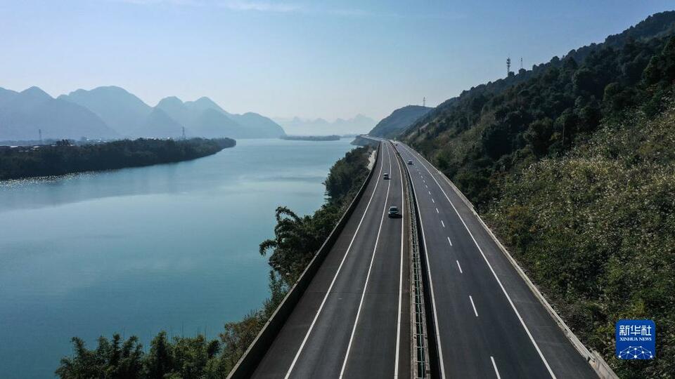 广西融安：水清岸绿生态美