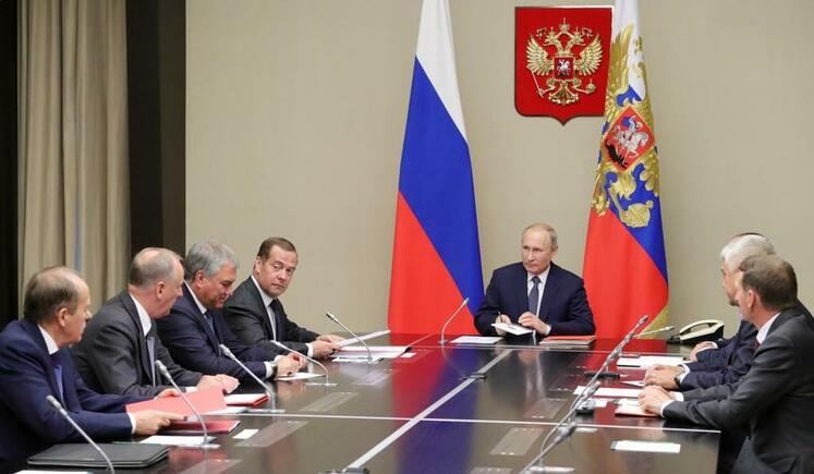 Америк, Оросын удирдагчид Украины нөхцөл байдлын асуудлыг цахимаар авч хэлэлцэв