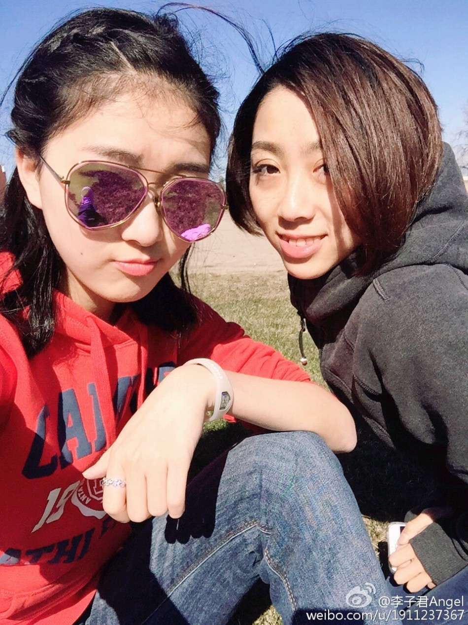 李子君隋文静自拍秀恩爱