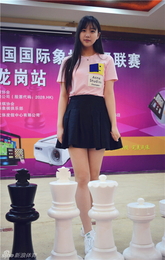 智慧与美丽之国象美少女袁烨