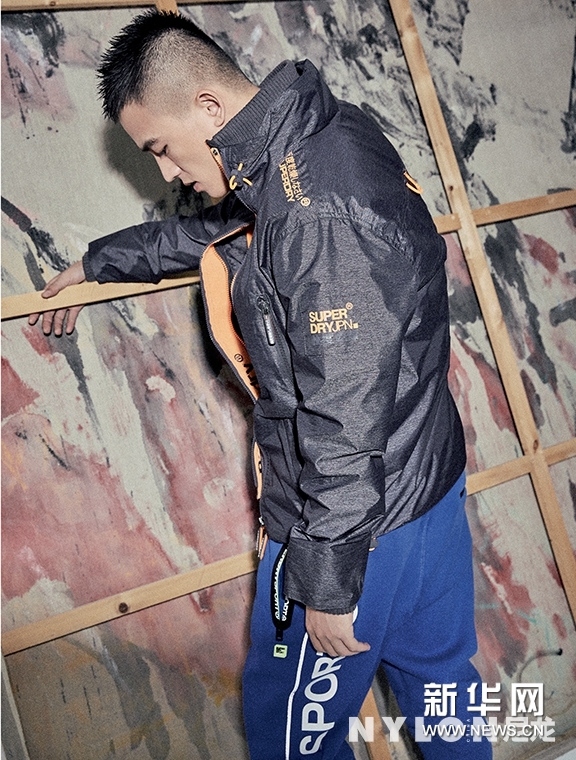 欧豪曝最新杂志大片 轻松驾驭多种风格