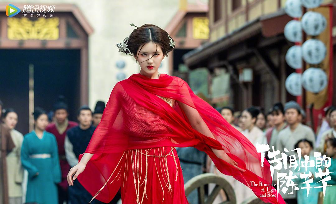 黑马“陈芊芊”出圈，甜而不尬的赵露思是下一个赵丽颖？