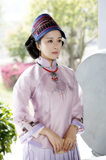 《客家风云》热拍 李依晓领衔演绎女版《大宅门》