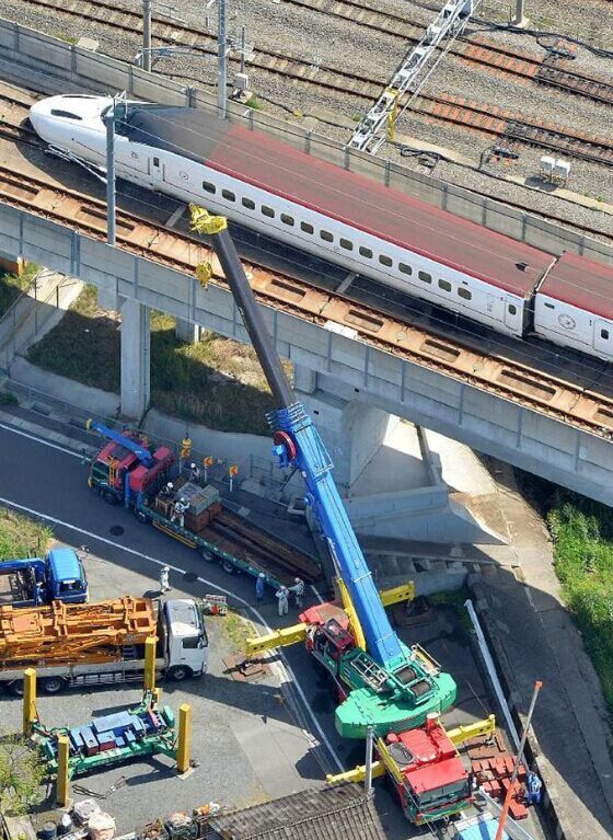 因日本熊本地震脱轨新干线将进行撤除作业