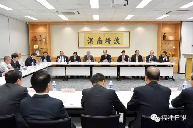 尤权率团开启东南亚之行 首站抵访新加坡 尤权率团开启东南亚之行 首站抵访新加坡