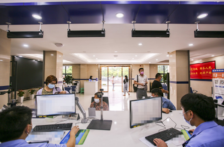 【B】重庆渝北区公安分局成立“龙兴综合服务试点窗口” 深入践行民生警务