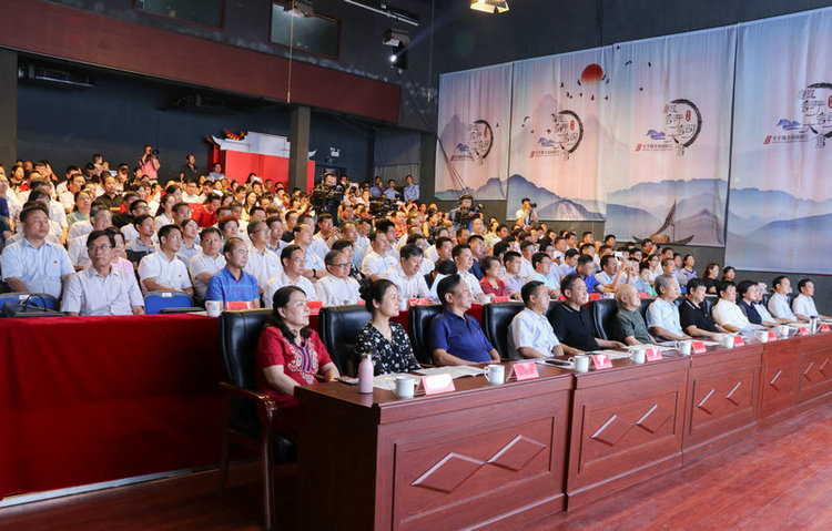 【河南供稿】河南宝丰举行诗词大会第三季颁奖晚会