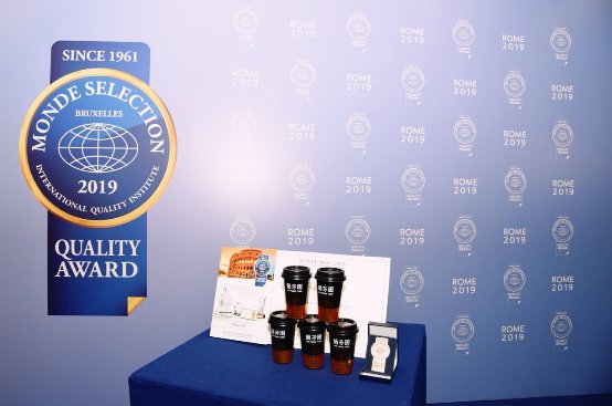 香港不老,港式奶茶始祖兰芳园用信仰为香港精神充值