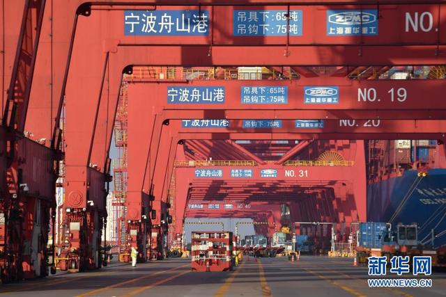 Cảng Châu Sơn ở Ninh Ba phát triển từ cảng biển lớn mở cửa đến cảng biển hàng đầu thế giới sau 20 năm Trung Quốc gia nhập WTO_fororder_宁波舟山港2