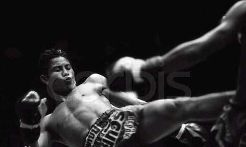 黑市拳击手97战打死95人 李小龙甘拜下风(图)