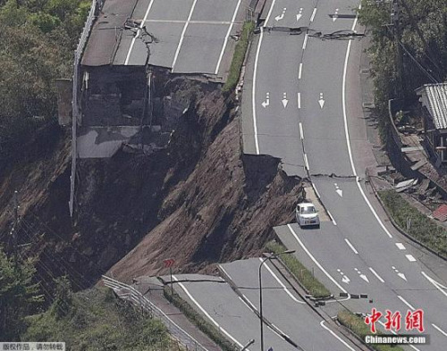 日华媒：大地震打乱安倍修宪步伐 面临艰难抉择