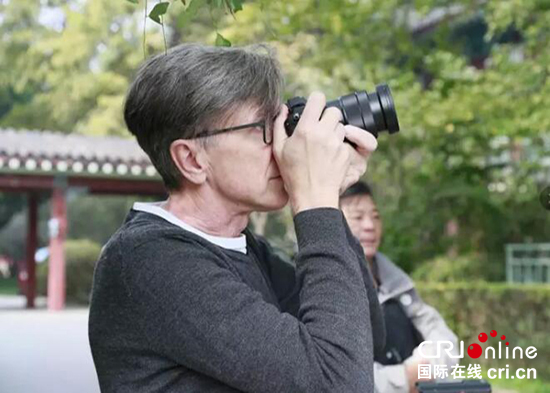（已过审 原创 本网专稿 三吴大地南京）克里斯•马吉追寻祖父足迹 用影像记录南京