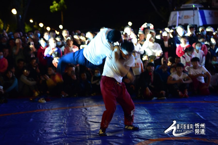 忻州古城原平秀 傳統摔跤撼眾人