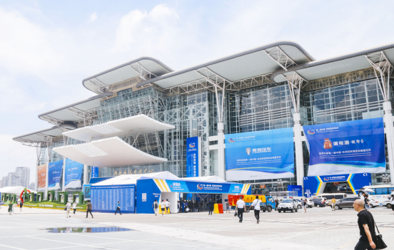 中非博覽會咖啡之翼小分隊，贏得非洲人民“國際點讚”