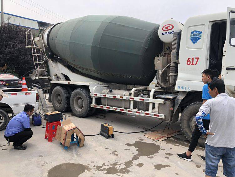 西安市生态环境局高陵分局开展机动车大户企业专项整治行动