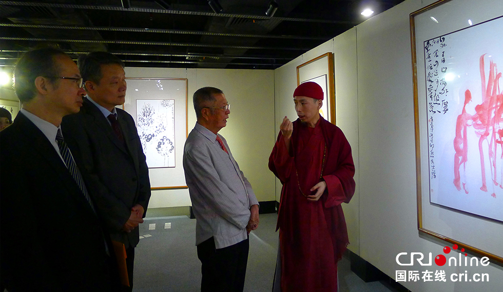 圣妙吉祥花开见佛艺术展在澳门举行