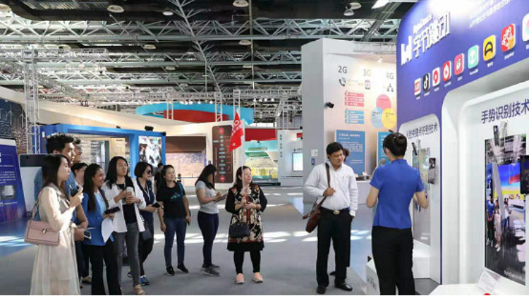 东盟四国“组团”拍摄电视片《魅力北京》 用镜头展示多元北京_fororder_1