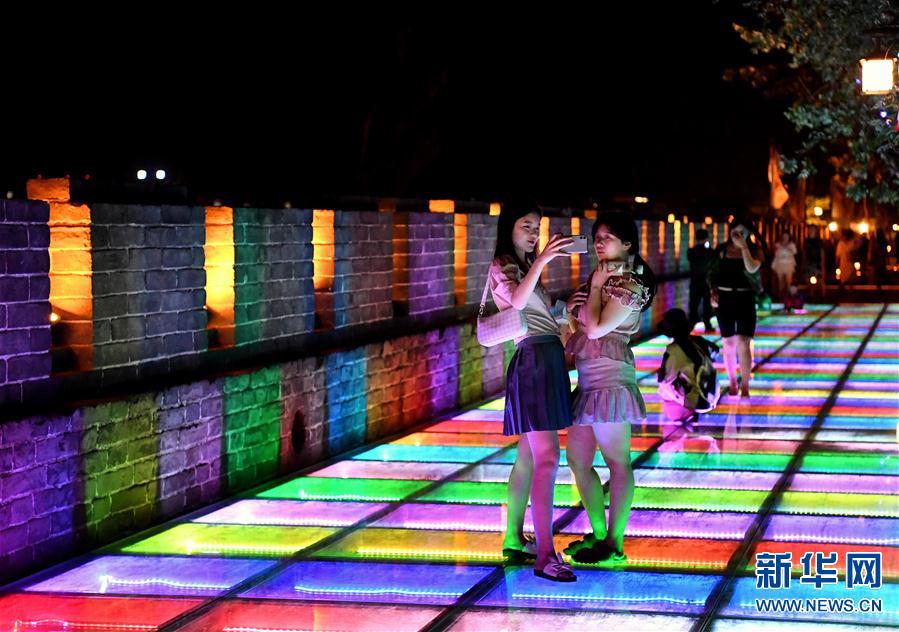 【城市远洋】【焦点图-大图】【移动端-轮播图】开封：点亮“夜经济”