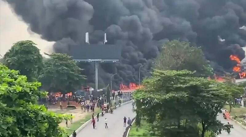 Wata tankar gas ta haddasa gobara a garin Onitsha na jihar Anambra_fororder_1214-saminu-2