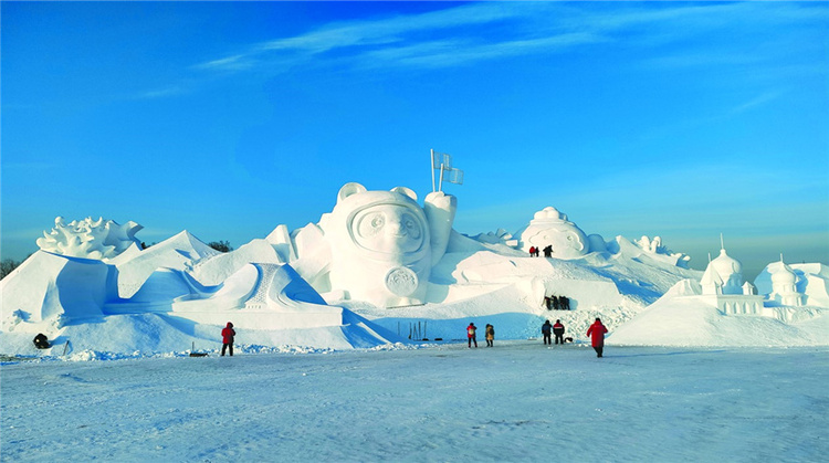 雪博会主塑落成｜为世界最大卡通单体雪雕，用雪量达2.7万立方米_fororder_cc3b76d6b7f5c985e24205dcadbb1736