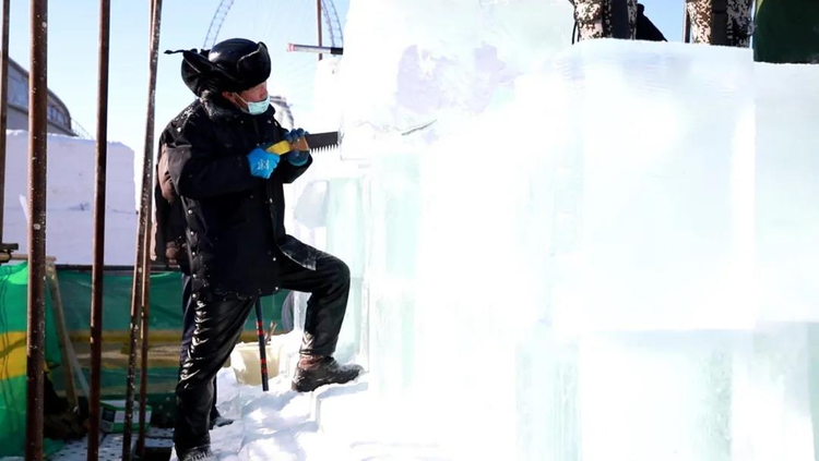 哈尔滨冰雪大世界建设开启“加速度” 璀璨将在这里绽放_fororder_图片9