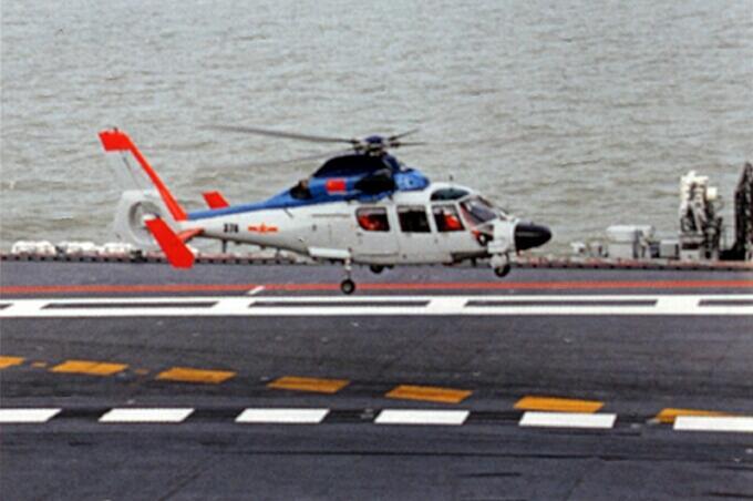 直-9上遼寧艦 專家：中國航母作戰體系逐步完善